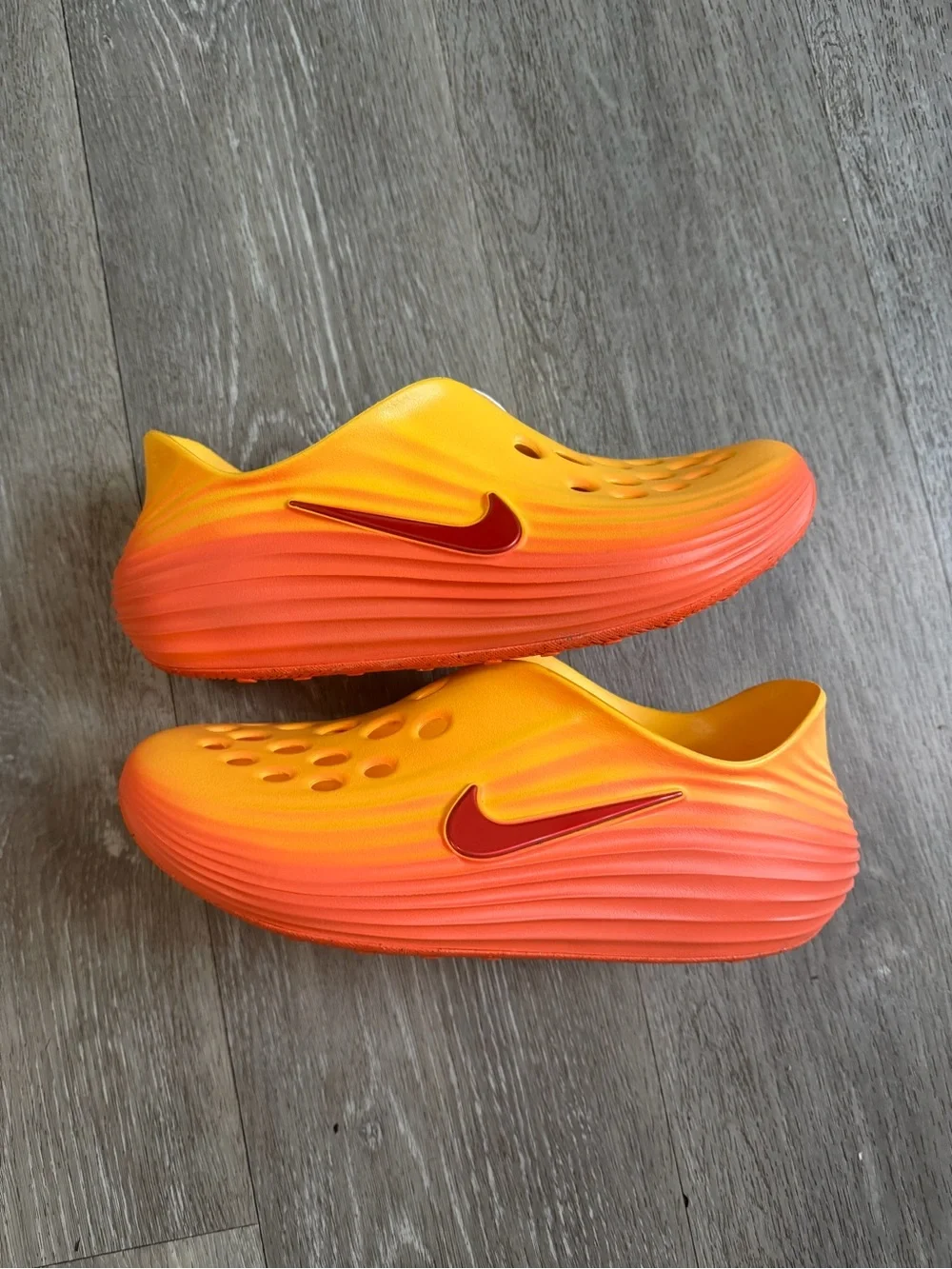 Men’s Nike ReactX Rejuven8 Topaz Gold / Turf Orange Sz 10 - Picture 5 of 8